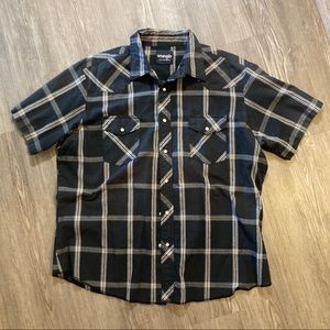 Wrangler Short Sleeve Flannel Button Up